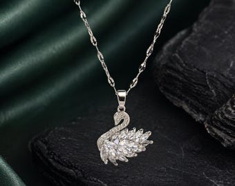 Collar de cisne para mujer, colgante de cisne con diamantes de circonita cúbica, elegante collar de plata, regalo para ella, joyería minimalista.