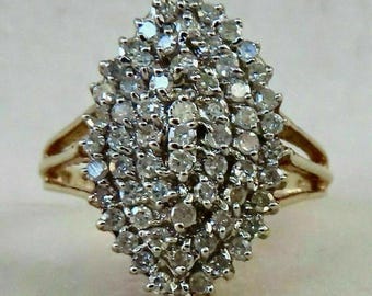 Anillo de bodas con diamantes de moissanita redondos de 1,95 quilates, plata de ley chapada en oro amarillo de 14 quilates, elegante anillo para mujer, regalo de Navidad para ella.