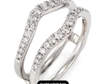 Anillo de protección envolvente con realce, anillo de moissanita de corte redondo, anillo de compromiso para ella, anillo de uso diario para mujer, joyería fina