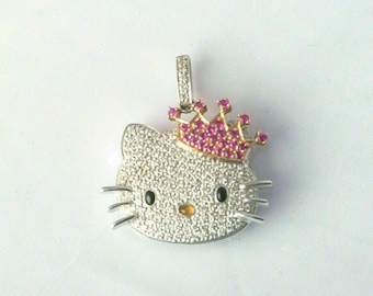 Colgante de Hello Kitty con diamantes redondos de 2,00 ct creados en laboratorio y acabado en oro blanco de 14 quilates. Regalo de Navidad.