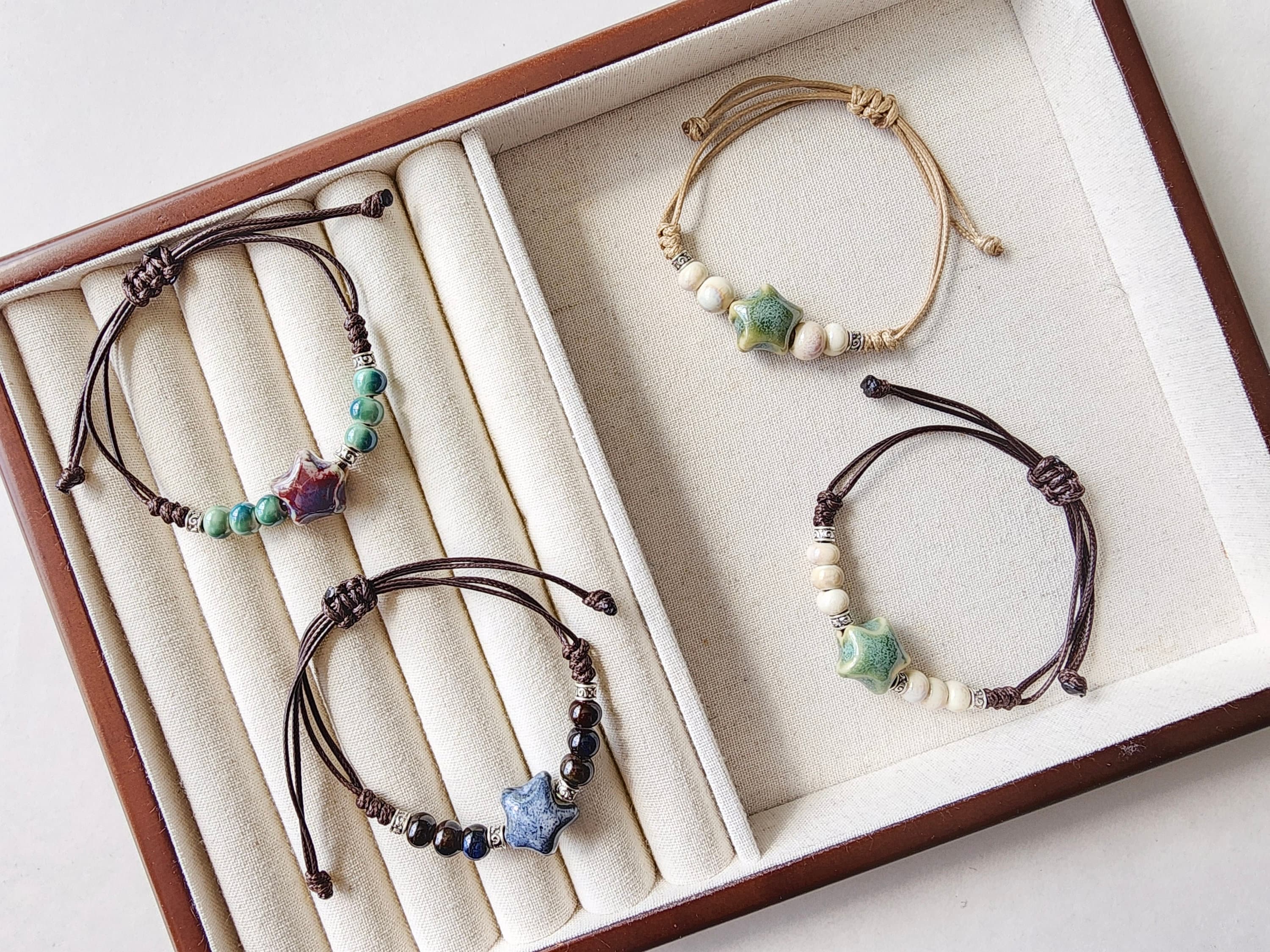Bracelets faits main en céramique avec perles étoilées | Bracelet de l'amitié| Cadeau parfait | Accessoires de style bohème| Bracelet unisexe