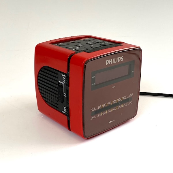80S Philips  CUBE Radio Alarm Clock