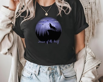 Black Wolf T-shirt for Men Women Birthday Nature Timberwolf Mountain Wolf Lover Gift Howling Season of the wolf Shirt for Sportsman