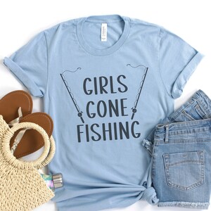 Womens Fishing Shirt, Fishing Mom Shirt, Fisherwoman Gift, Fishing Gift for Mom, Angling Shirt, Fishing T-shirt, Joke Fishing Gifts,