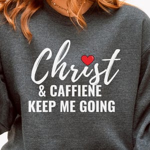 Suéter cristiano divertido sobre café, camiseta de café y Jesús, sudadera de Cristo y cafeína, suéter tipo pullover para regalo navideño cristiano, café bíblico