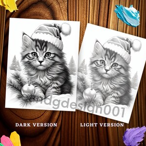 Puede incluir: Una ilustraci&oacute;n digital en blanco y negro de un gato con un gorro de Pap&aacute; Noel y sosteniendo un adorno navide&ntilde;o. El gato est&aacute; sentado en la nieve. La imagen est&aacute; etiquetada como "DARK VERSION" y "LIGHT VERSION".