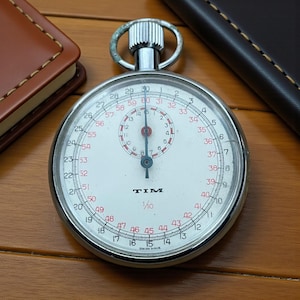 Zabytkowy szwajcarski stoper TIM | Sportowy timer z połowy XX wieku | Mechaniczny przedmiot biurkowy