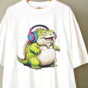 Cute Fat Iguana Digital Download | Funny Reptile Clipart with Headphones | Animal Art for Stickers, Shirts, Sublimation