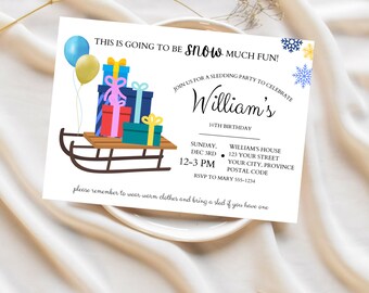 Könnte beinhalten: Eine farbenfrohe Einladung zu einer Winter-Schlittenparty zur Feier von Williams 10. Geburtstag. Die Einladung zeigt eine Comic-Illustration eines Schlittens mit Geschenken und Ballons. Der Text lautet "This is going to be snow much fun!" und enthält Details zur Party, einschließlich Datum, Uhrzeit und Ort.