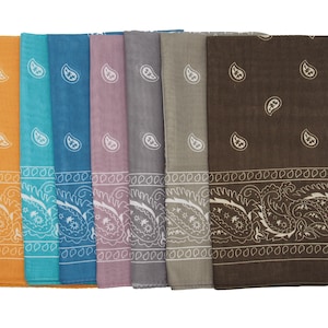 Classic Paisley Bandana Scarf, Timeless Western Style Headscarf, Multi-Colour Paisley Print Scarves (48x48 cm, 19x19 Inches)