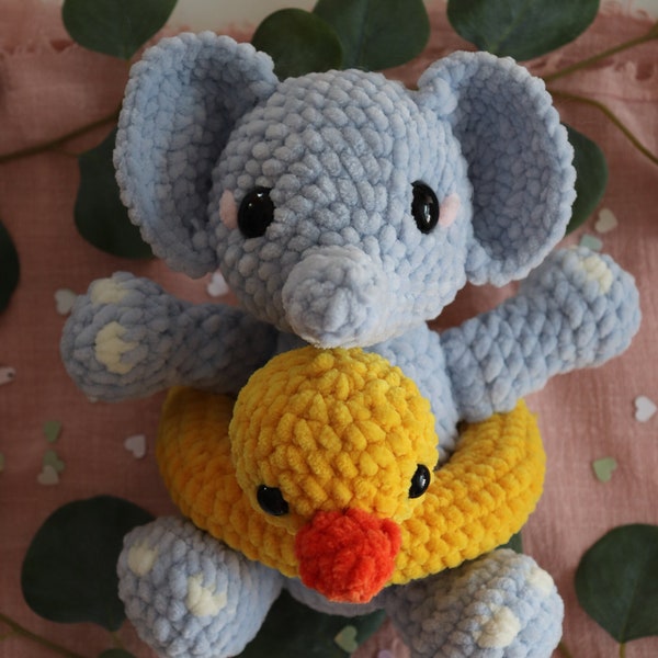 Elephant en peluche au crochet