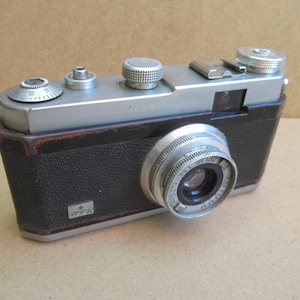 Vintage FOCA PF1 kamera. 1 stjärna & OPLAR 1:3,5 f/3,5 cm objektiv - slutet av 1940-talet