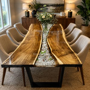 Pebble Epoxy River Esstisch, Live Edge Holzplattentisch, Flusstisch aus klarem Harz, handgefertigte Esszimmermöbel, Luxus-Konferenztisch