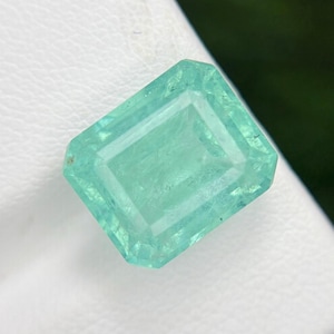Pierres précieuses en vrac taillées en émeraude russes cultivées en laboratoire : rectangle vert aqua 10 x 12 mm