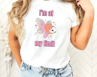 Camiseta "Estoy al límite" - Camiseta con humor sobre el agotamiento - Camiseta de concienciación sobre la salud mental - Regalo para mamás cansadas