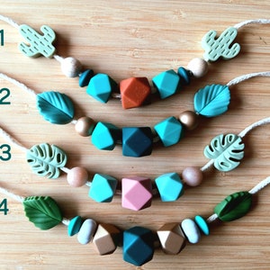 Breastfeeding and carrying necklace