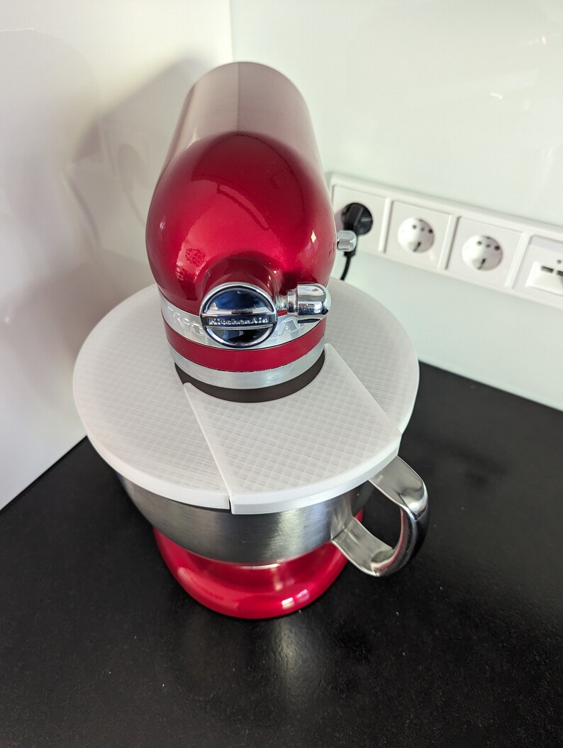 KitchenAid splash guard / lid with slider for filling and looking inside Frosty