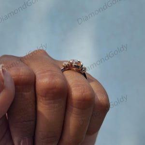 2,60 karaat champagnekleurige roosgeslepen ovale moissanite verlovingsring met clusterstenen, bruidsbelofte, trouwring met platte slijping en meerdere stenen, jubileumcadeau afbeelding 4