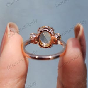 2,60 karaat champagnekleurige roosgeslepen ovale moissanite verlovingsring met clusterstenen, bruidsbelofte, trouwring met platte slijping en meerdere stenen, jubileumcadeau afbeelding 7