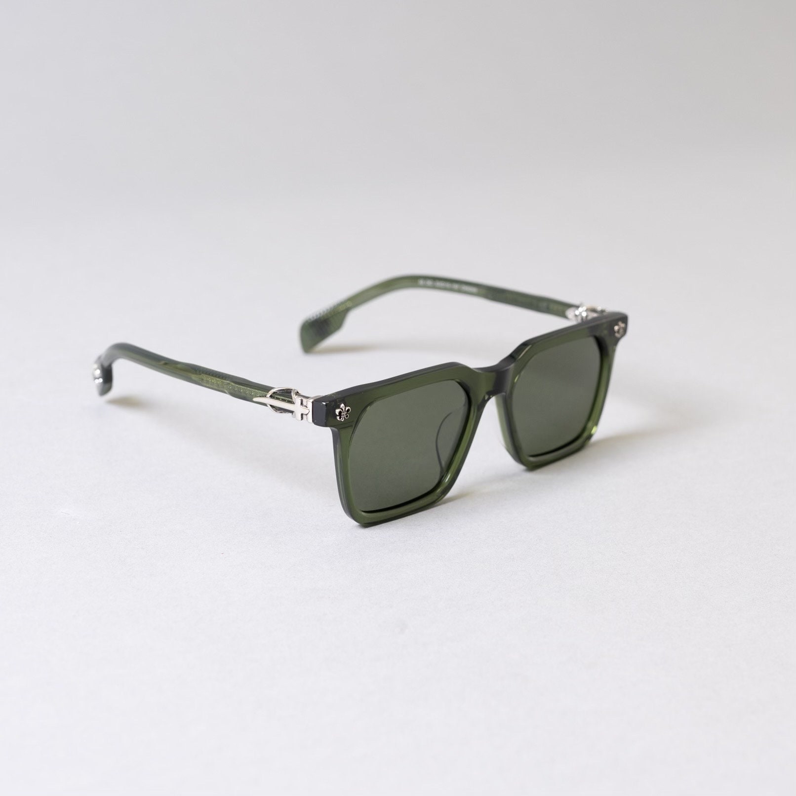 Ultra-Light Pure Titanium Rimless Polarized Sunglasses - Blue Lenses, Flexible Frame (10g)