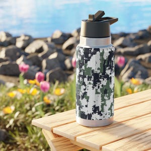 Green, Black, Navy Digital Camo Gator Tumbler, 32oz
