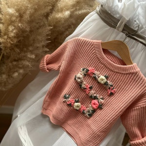 Hand embroidered children/baby sweater image 3