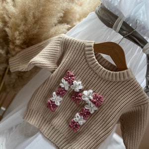 Hand embroidered children/baby sweater image 1