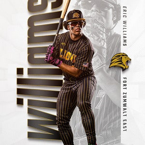Pode incluir: Um jogador de beisebol vestindo um uniforme listrado preto e dourado com um bon&eacute; preto e &oacute;culos de sol, segurando um taco de madeira. O jogador est&aacute; em p&eacute; em um fundo branco com o texto "ERIC WILLIAMS" e "FORT ZUMWALT EAST" em preto e dourado.