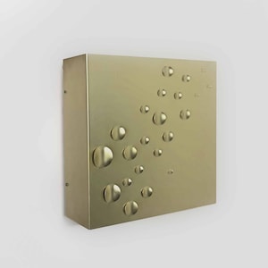 Goldfarbene „Star Rain“-Wandlampe von E.J. Jelles für Raak in den 1960er Jahren – Dokumentiert in unserem Archiv