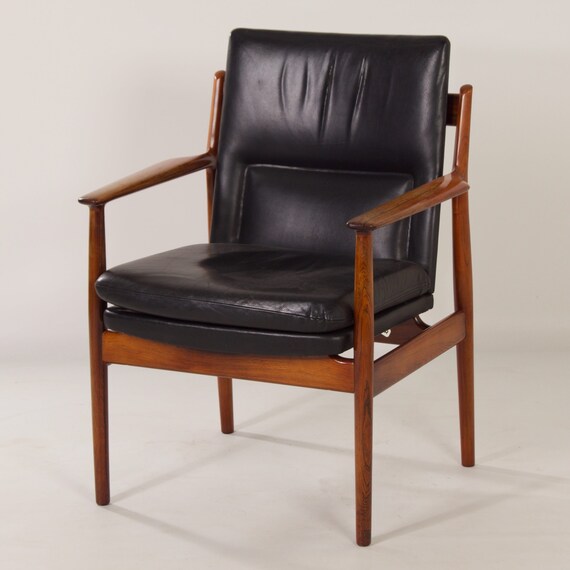 Arne on sale vodder armchair