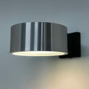 Raak Wandleuchte Modell C-1506 aus Aluminium und Glas, 1960er Jahre (2) - Vom Hersteller gekennzeichnet