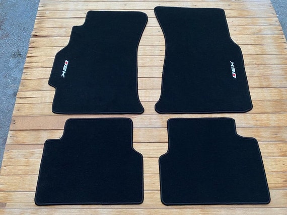 VMS Racing 4-Piece Black Carpet Floor Mat Set For 96-00 Honda Civic EK9 Hatchback – Custom Fit, Black