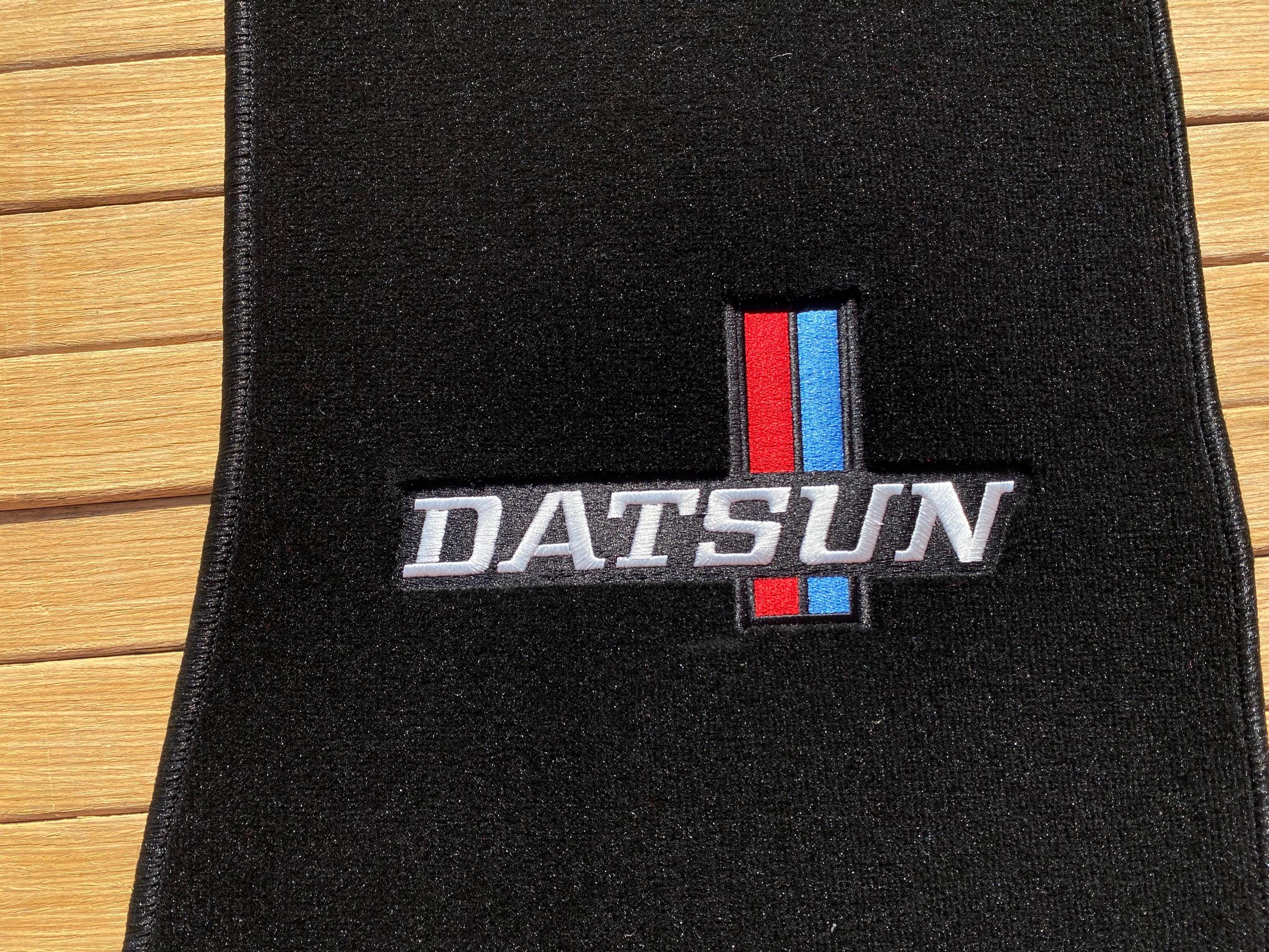 For Datsun ZX Floor Mats Carpet Black Embroidery Logo Set of 2