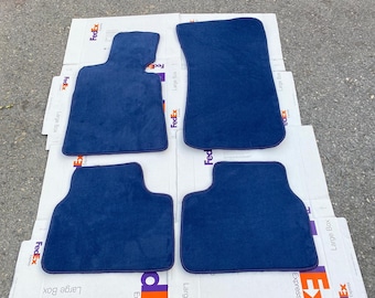 BMW E30 Sedan Velour Floor Mats: Navy Blue, 4-Piece Set (LHD)