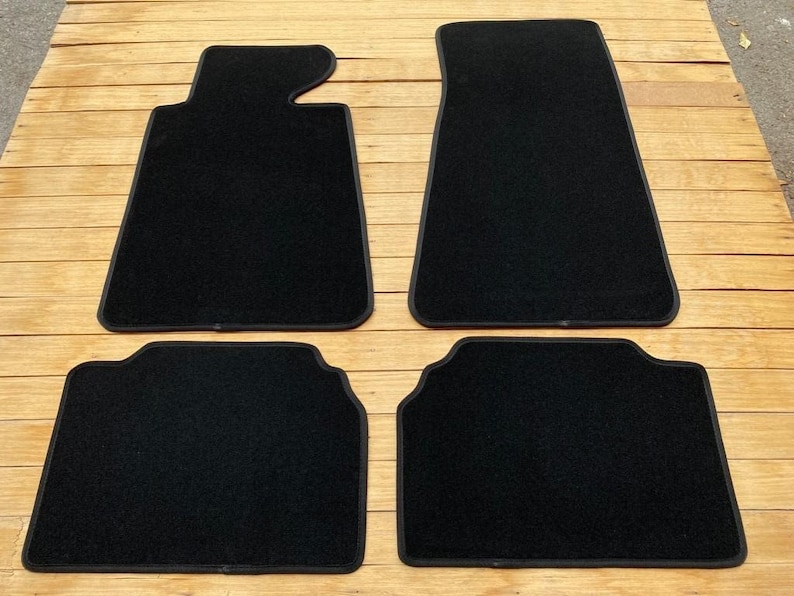 Fit for BMW E34 Custom Velour Floor Mats Carpet Black 4 Pcs 19871996