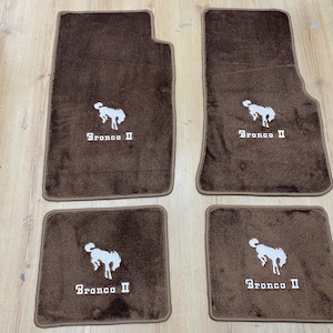 For Ford Bronco II Custom Velour Floor Mats Carpet Brown Silver Embroidery Set of 4 1984-1990
