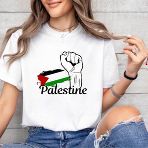 Palestine Raised Hand T-Shirt Free Palestine Graphic Tee Middle East Solidarity Shirt Human Rights Awareness Protest Unisex Top Support