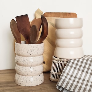 Ceramic Utensil Holder, Scandinavian Ceramic Vase, Curved Beige Cutlery, Handmade Utensils Casserole, Housewarming Gift