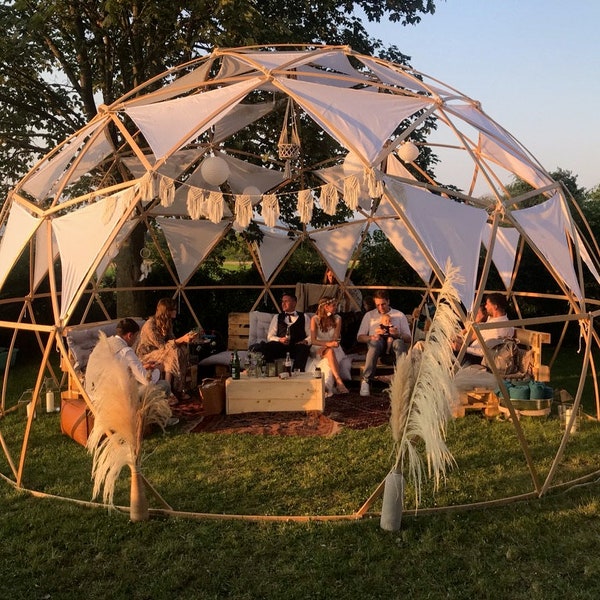 Upcycling Dome DIY Bauanleitung / Bauplan (∅ 4m, 5m & 6m): Außergewöhnlicher Geodome als Pavillon, Rangkgerüst oder Eventzelt aus Bettlatten