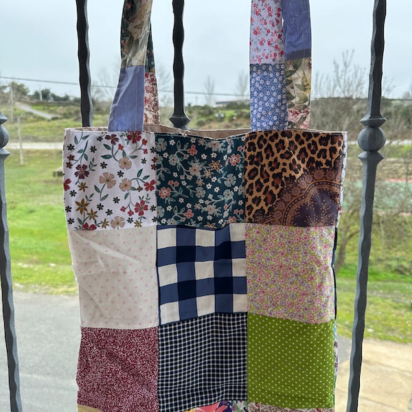 Anpassbare Patchwork-Einkaufstasche – wiederverwendbare Patchwork-Einkaufstasche – Patchwork-Ökotasche – handgemachte Tragetasche – + Patchwork-Scrunchie