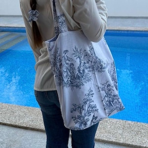 Toile de jouy shopping bag/ sac tissu/toile de jouy blue/ motifs bleu/  fait maison /handmade