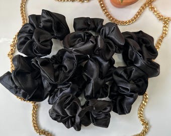 Chouchou satin noir / black satin elastics, black scrunchie