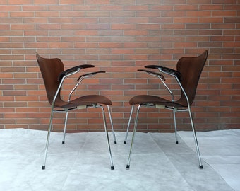 Model 3207 Chair by Arne Jacobsen for Fritz Hansen, 1990