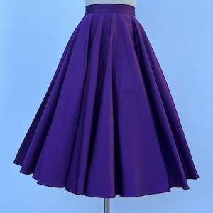 Falda para danza del vientre en satín violeta - 25,90 €