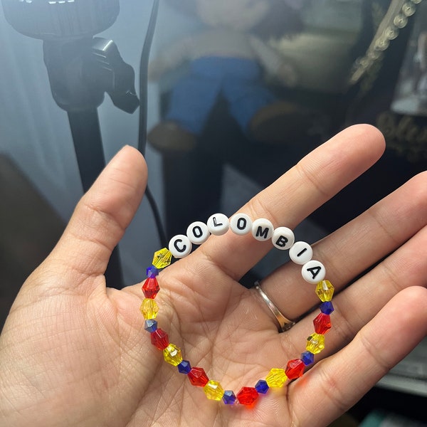 handmade colombia beaded bracelet
