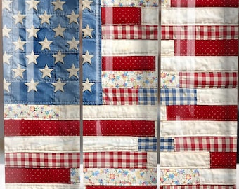 Rivestimento per bicchiere con grafica patchwork 3D a bandiera americana, formato dritto e affusolato da 20 oz, stampa a sublimazione PNG, download digitale immediato.