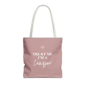 Trust Me Im A Lawyer | Tote Bag | Jutebeutel | Geschenk für Juristen | Jurastudenten | Minimalistische Tasche | Bib Tasche | Jurastudium