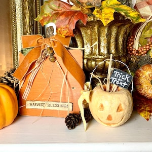 Pumpkin Harvest, Fall decor,Wood Pumpkins, Pumpkin Shelf Sitters,Pumpkin Decor, Farmhouse Fall Decor, Fall Mantle Decor,Fall Tiered tray