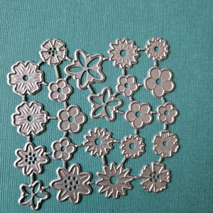 22 Assorted Size Flowers Metal Cutting Die Greeting Birthday Sympathy Friendship Card Making Scrapbooking Crafts Floral Flowers Summer