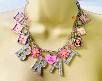 Custom Y2K Pink Chunky Charm Necklace Y2K Jewelry Retro Rave Accessories Festival Rave Statement Necklace Y2K Accessories 90s Pink Jewelry